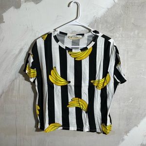 Zara Graphic tee Small